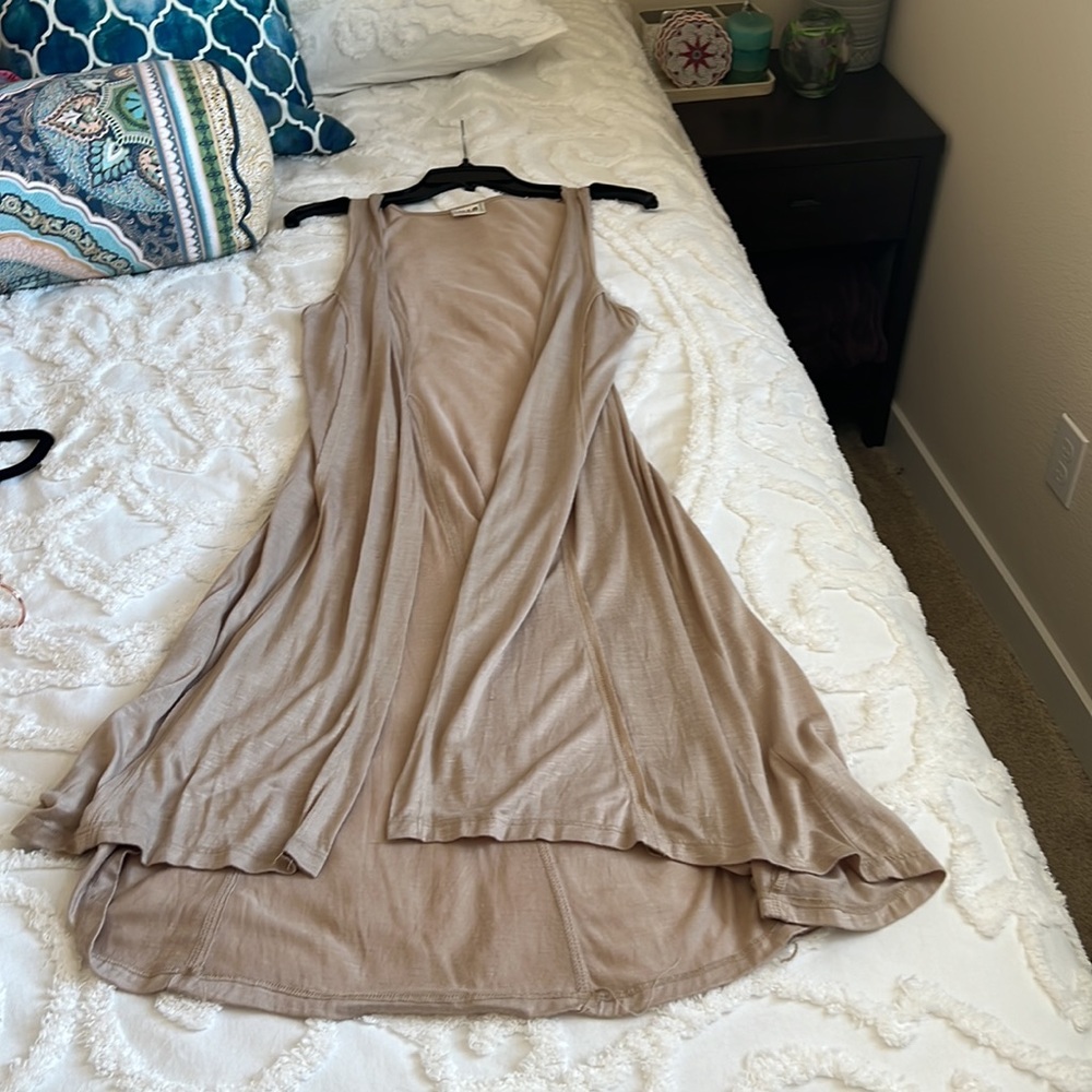 Sleeveless Kimono - Picture 5 of 9